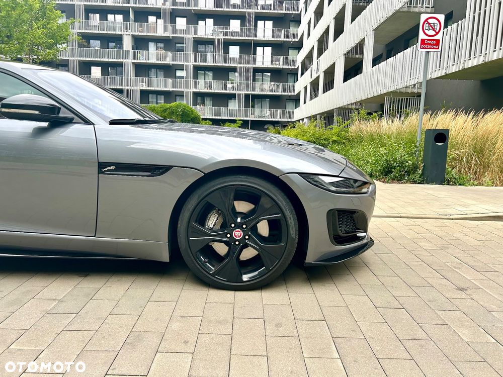 Jaguar F-Type P300 First Edition - 7