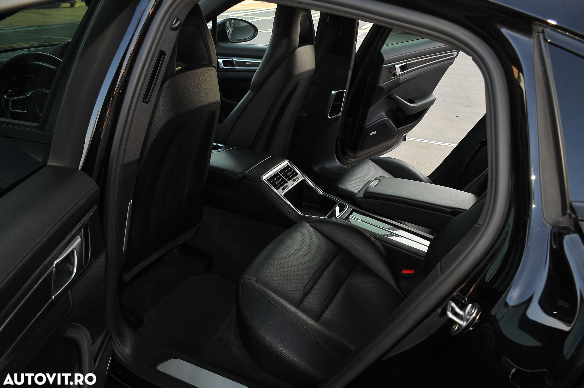 Porsche Panamera 4S - 17