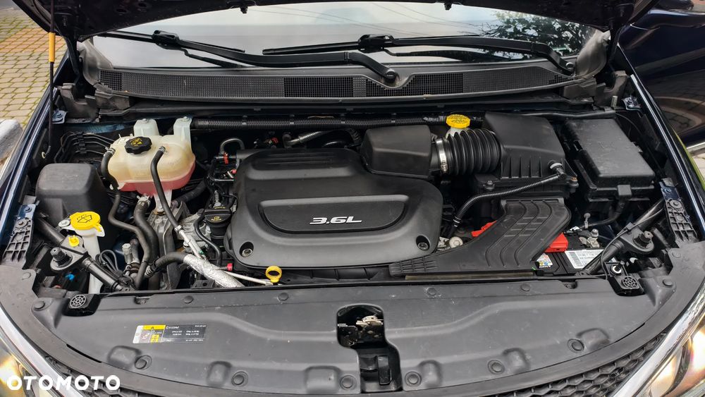 Chrysler Pacifica - 19