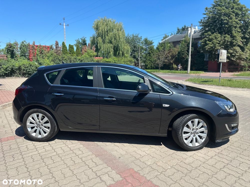Opel Astra 2.0 CDTI Cosmo - 5
