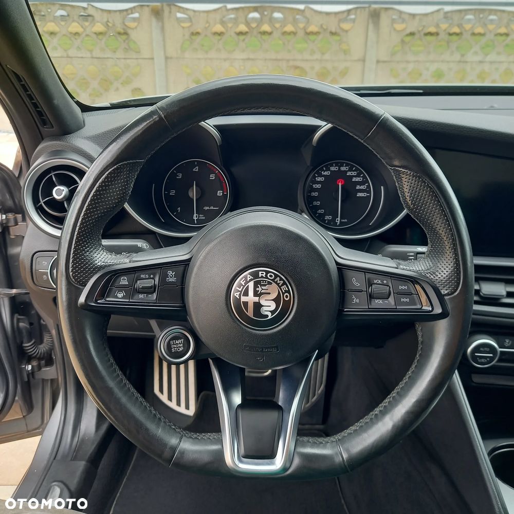 Alfa Romeo Giulia 2.2 D Turbo Sprint - 18