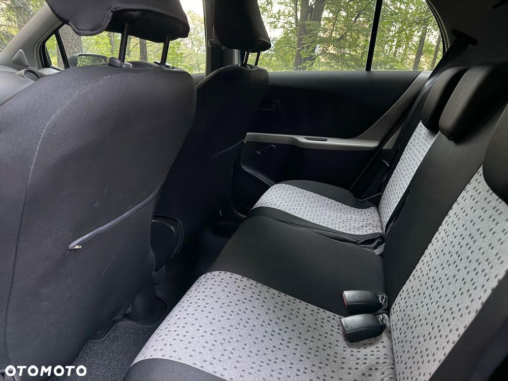 Toyota Yaris 1.3 Sol - 10