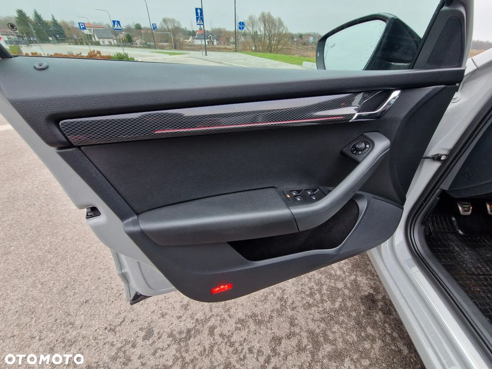 Skoda Octavia 2.0 TSI RS 245 - 24