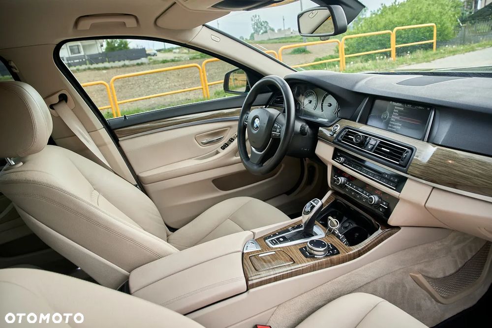 BMW Seria 5 525d xDrive Modern Line - 6