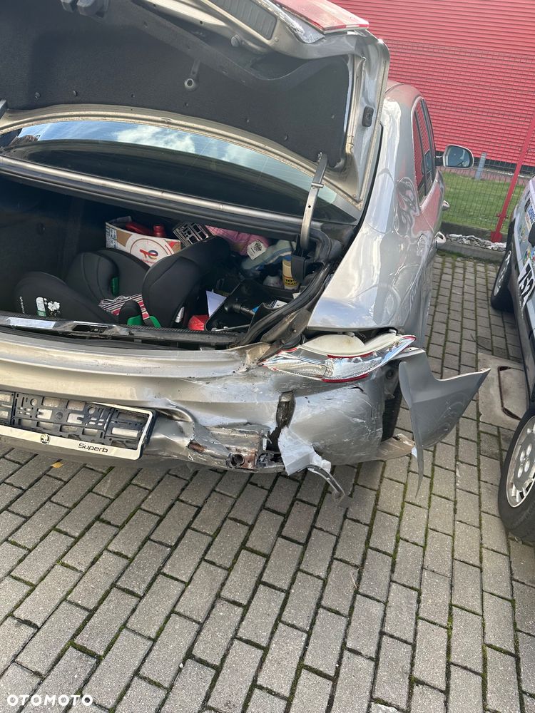 Skoda Superb 1.9 TDI Comfort - 8