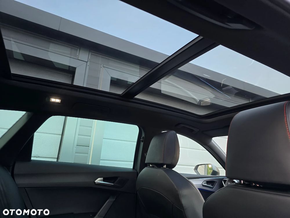 Seat Leon Sportstourer 2.0 TDI DSG FR - 32