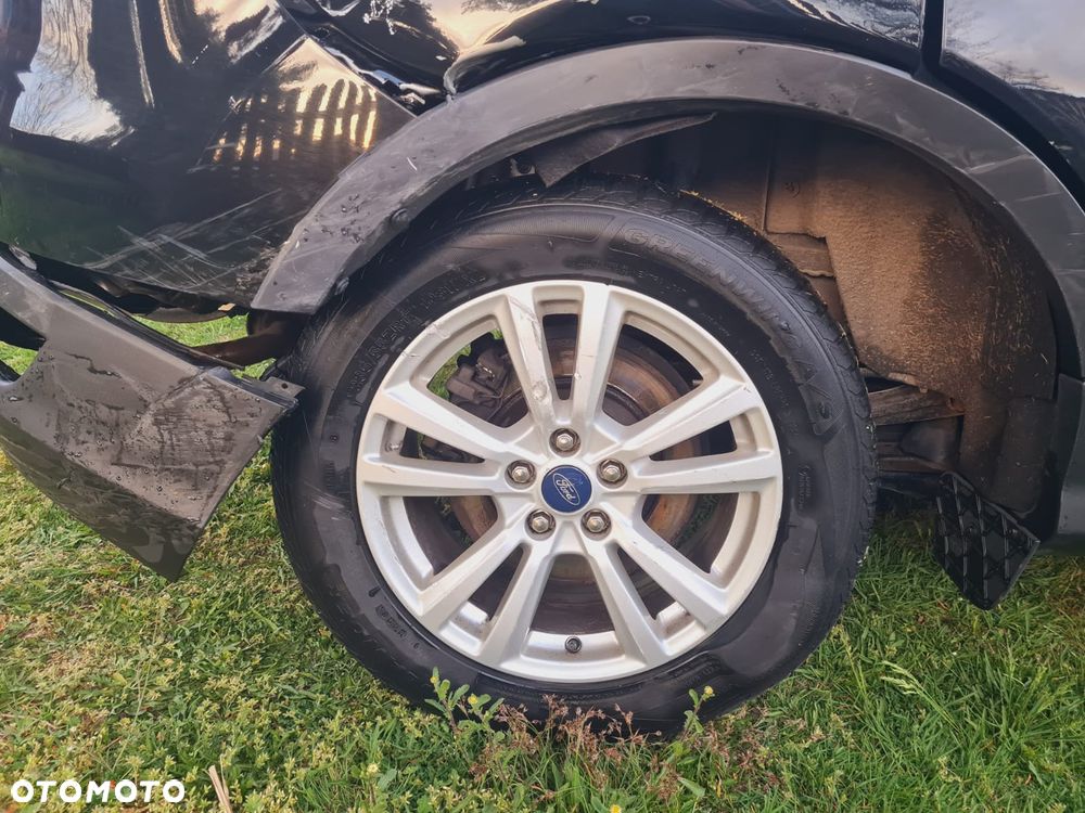 Ford Kuga 1.5 EcoBoost 2x4 Cool & Connect - 14