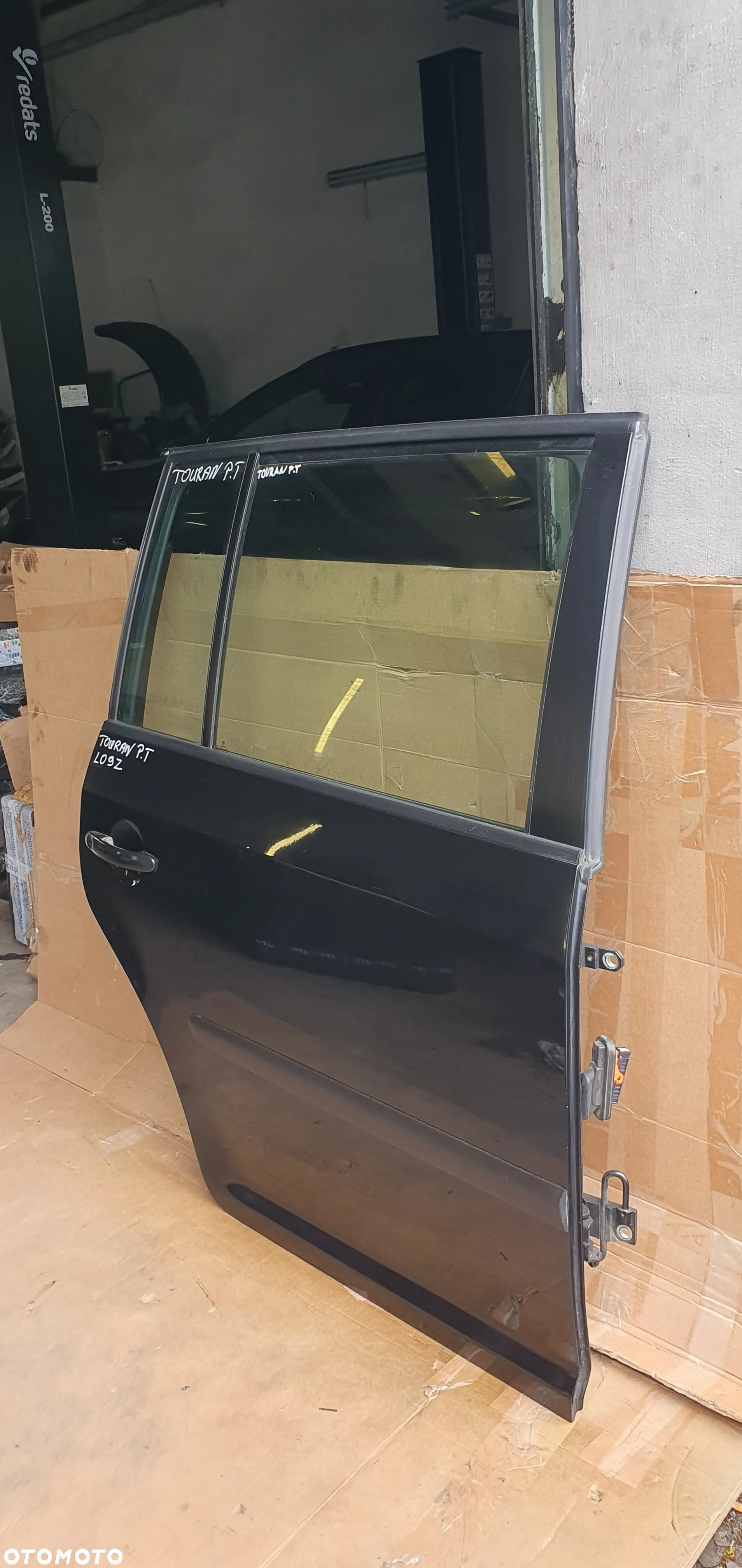 Drzwi prawy tył tylne prawe VW Touran 1T0 LC9Z - 2