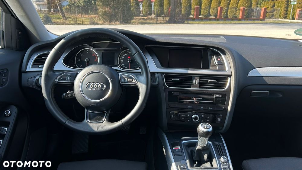 Audi A4 Avant 2.0 TDI DPF Attraction - 12