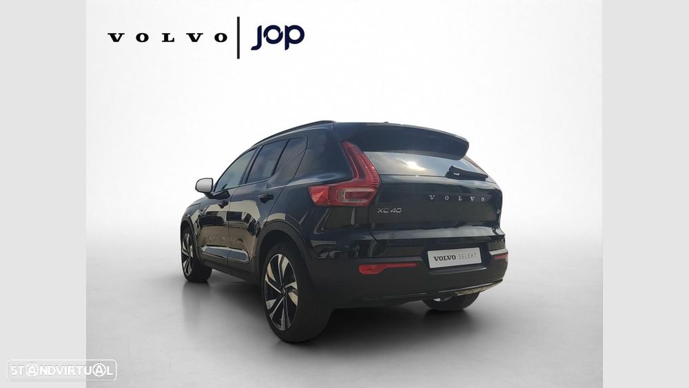 Volvo XC 40 2.0 B3 Plus Dark - 4