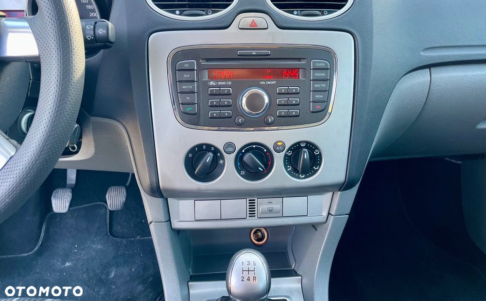 Ford Focus 1.6 16V Fun - 26