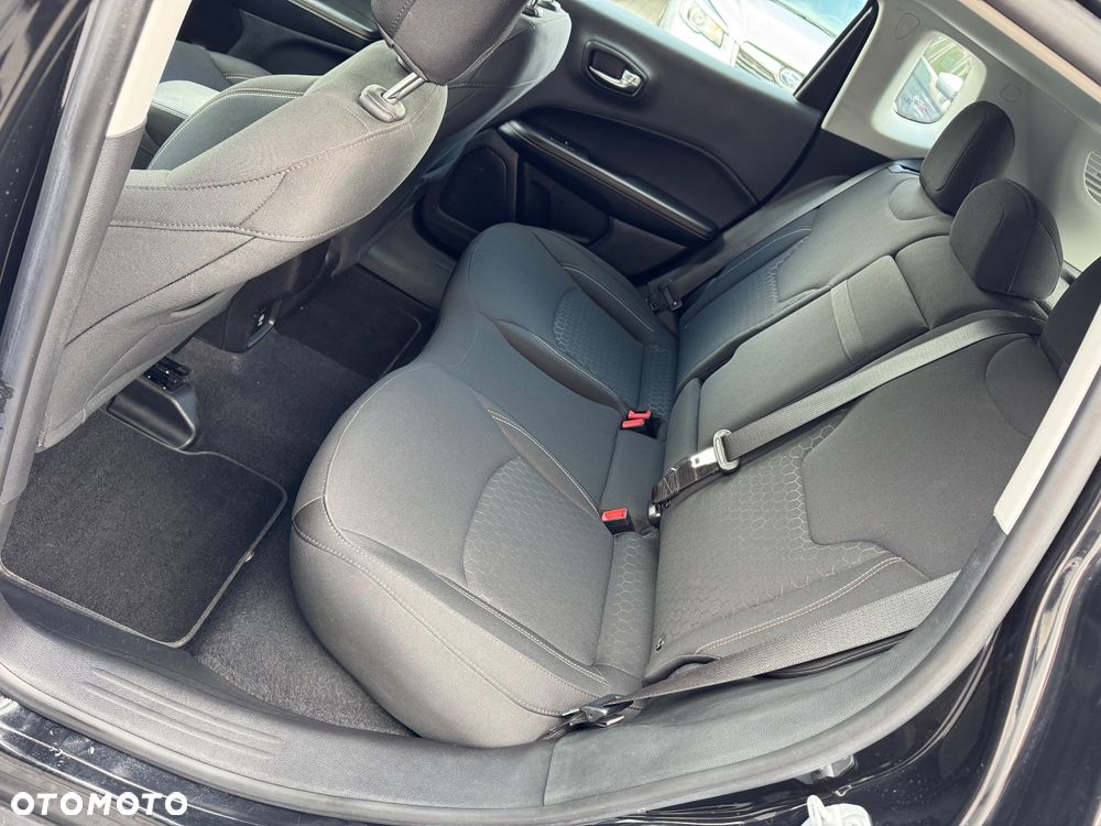 Jeep Compass 1.3 TMair Longitude FWD S&S - 24