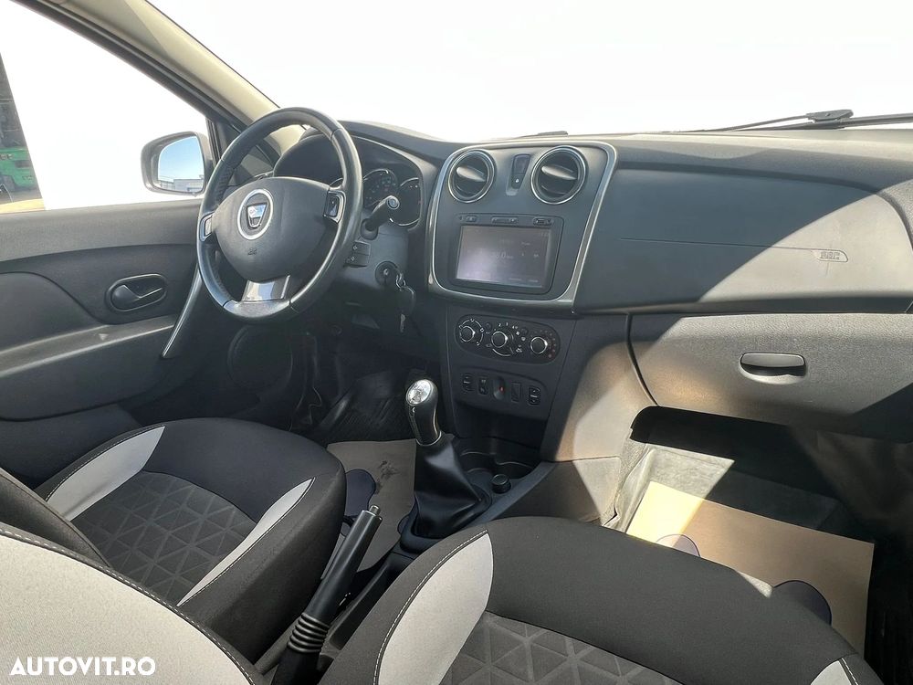 Dacia Sandero Stepway 0.9 TCe - 13