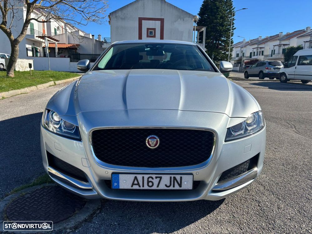 Jaguar XF 2.0 D Prestige Aut. - 4
