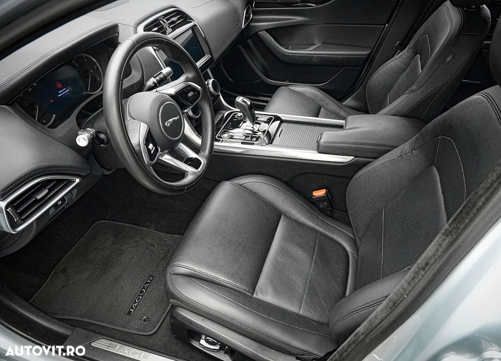 Jaguar XE D200 Aut. R-Dynamic HSE - 12