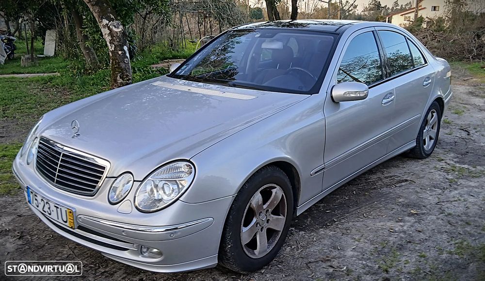 Mercedes-Benz E 220 CDI Avantgarde Aut. - 1