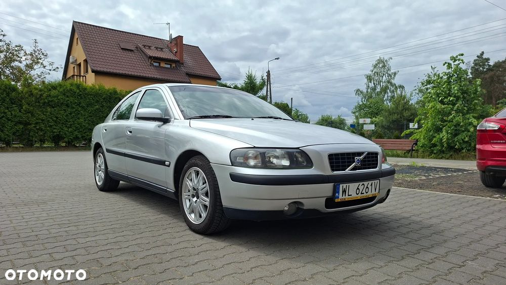 Volvo S60 2.4D5 Momentum - 8