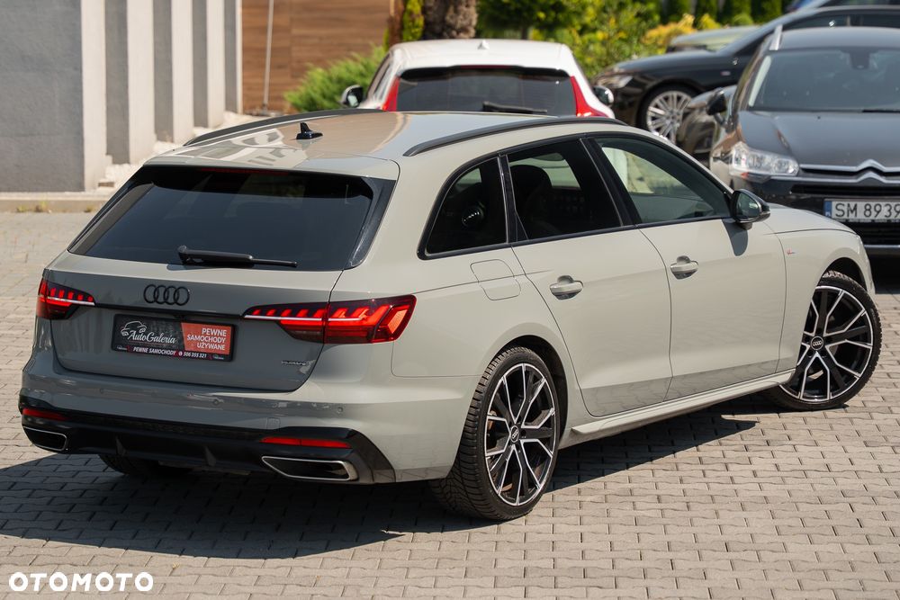 Audi A4 Avant 40 TFSI quattro S tronic S line - 12