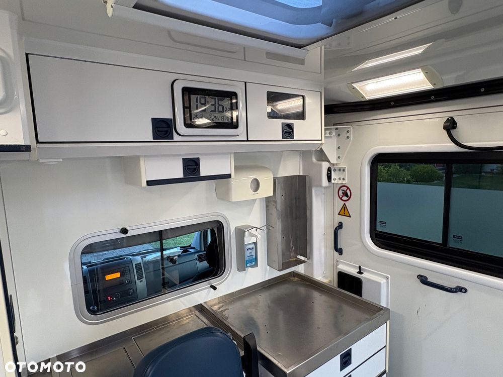 Mercedes-Benz SPRINTER 519CDI 3.0 V6 AUTOMAT 7G AMBULANS/KARETKA - 16