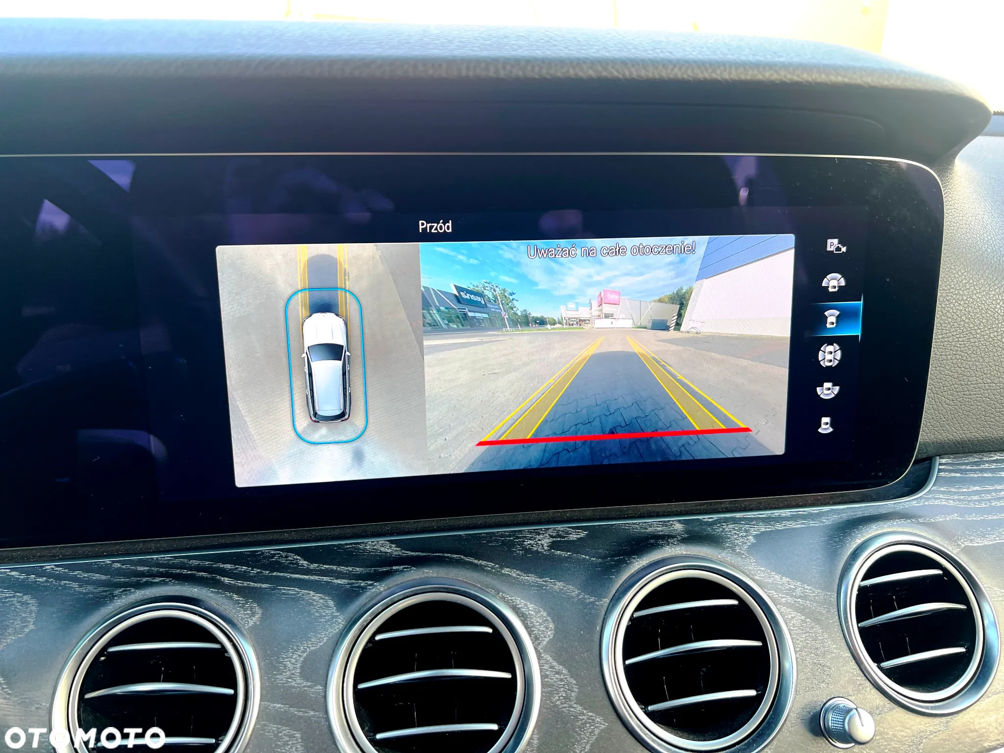 Mercedes-Benz Klasa E 300 de 4Matic T 9G-TRONIC AMG Line - 25