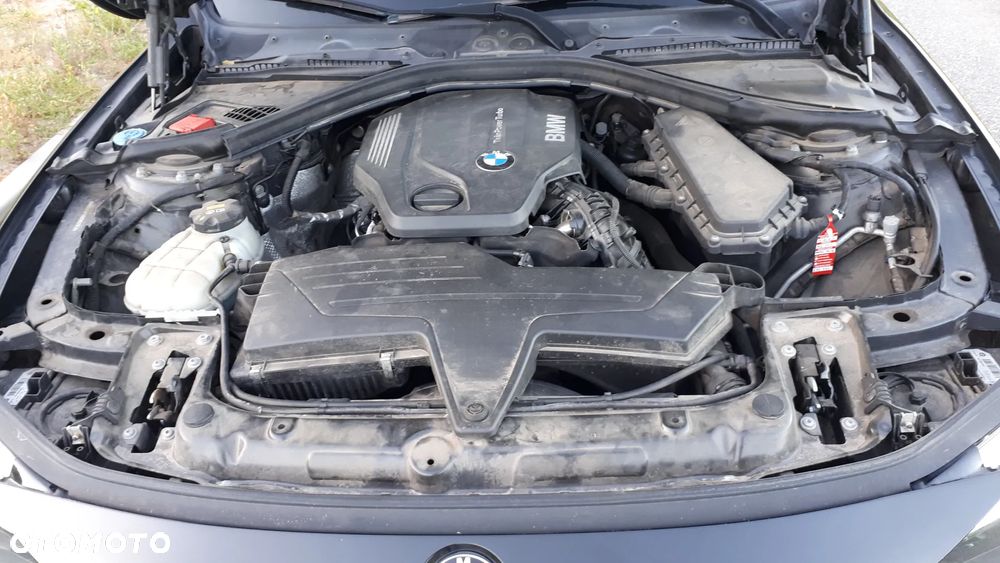 BMW Seria 3 320d - 16