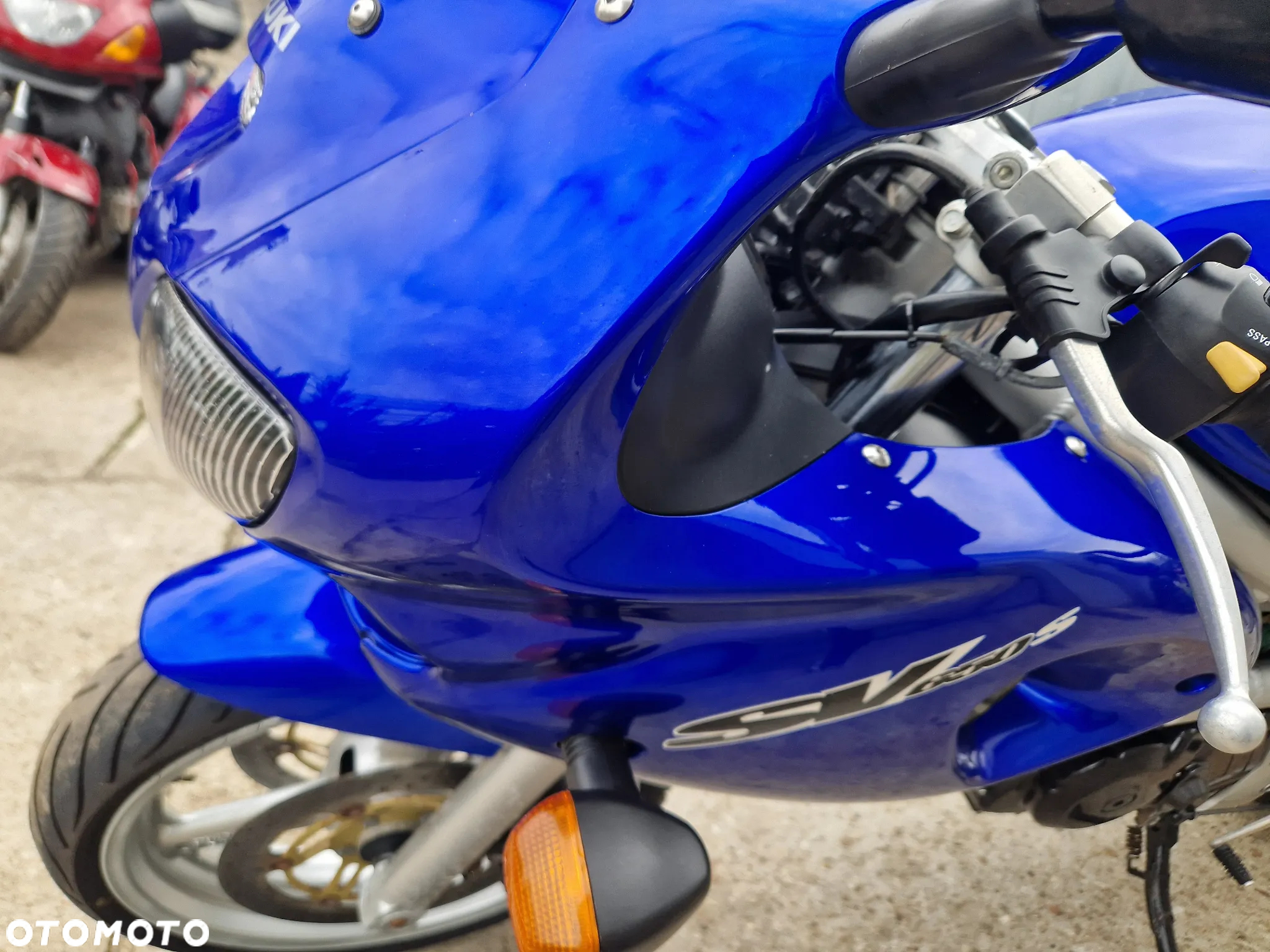 Suzuki SV - 32