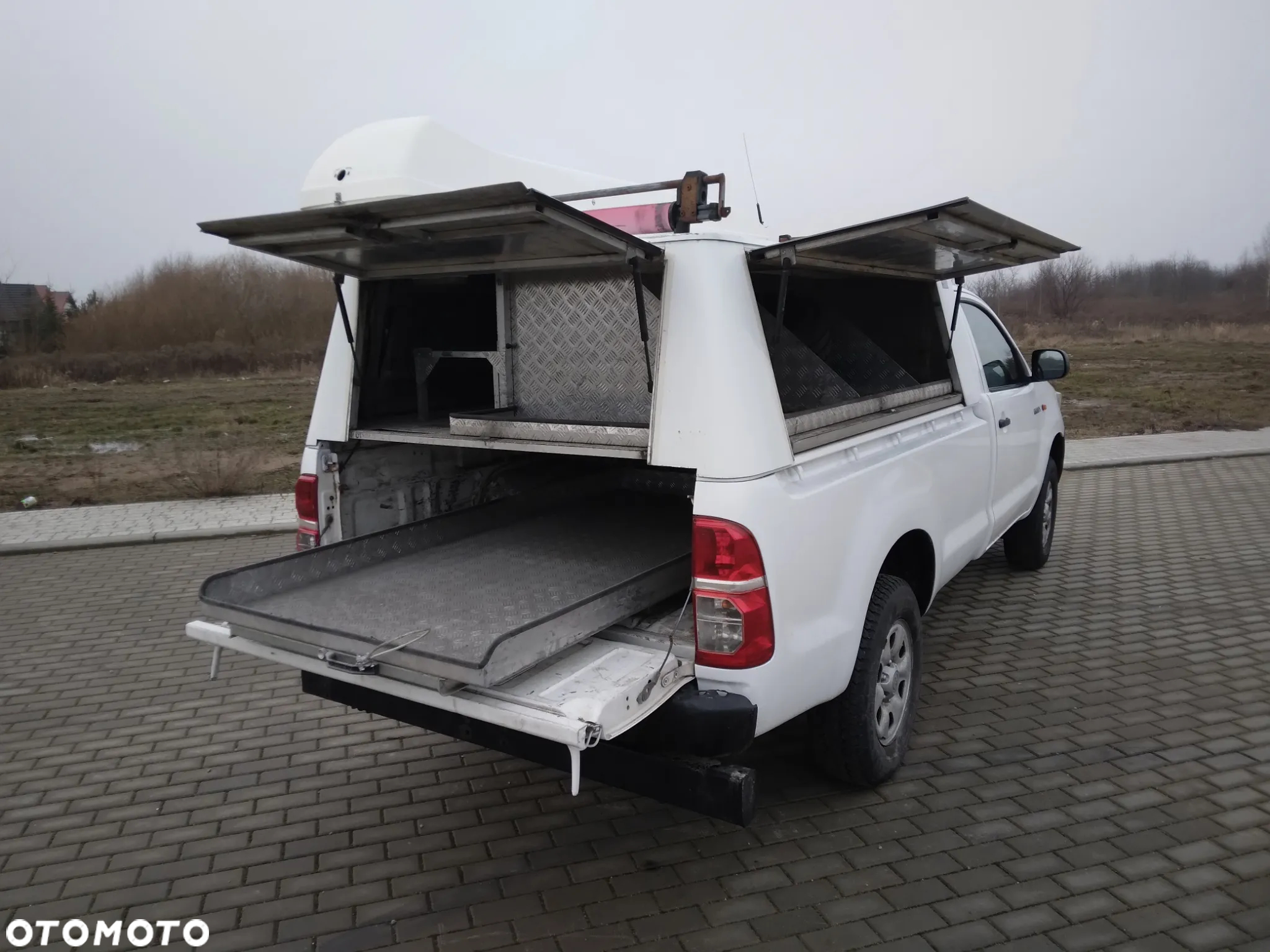 Toyota Hilux 2.5 D-4D DL 2os - 11