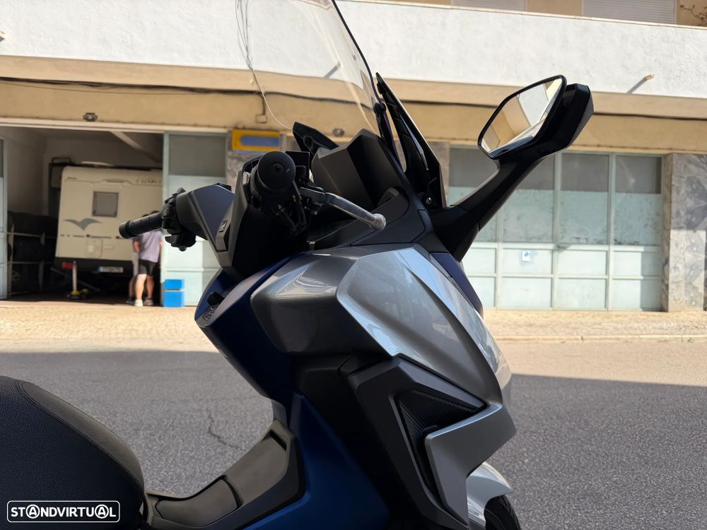 Honda Forza 125 - 10
