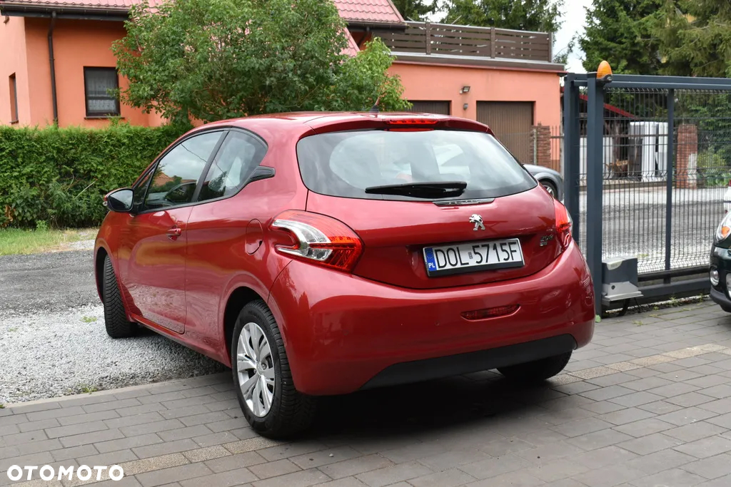 Peugeot 208 - 7