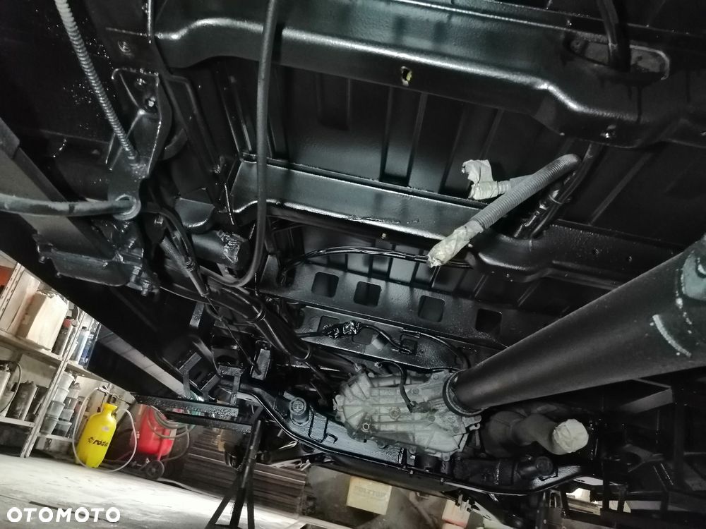 Chevrolet Astro - 17