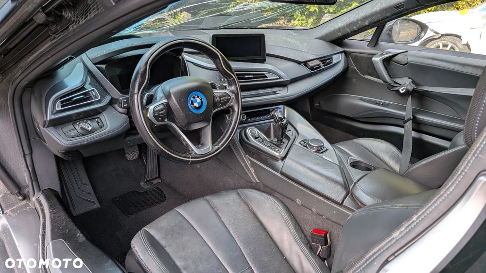 BMW i8 Standard - 8