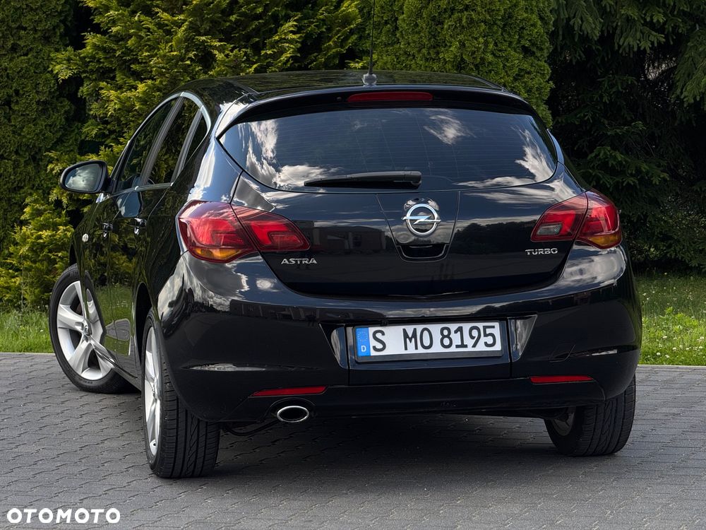 Opel Astra 1.4 Turbo Design Edition - 20