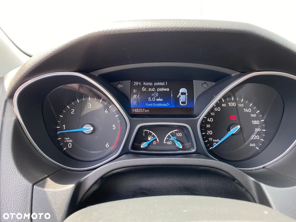 Ford Focus 1.5 TDCi Trend - 6