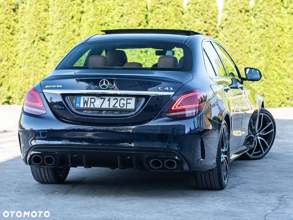 Mercedes-Benz Klasa C AMG 43 4Matic 9G-TRONIC - 12