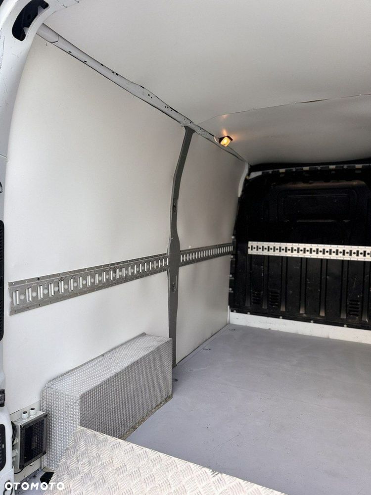 Opel Movano - 16
