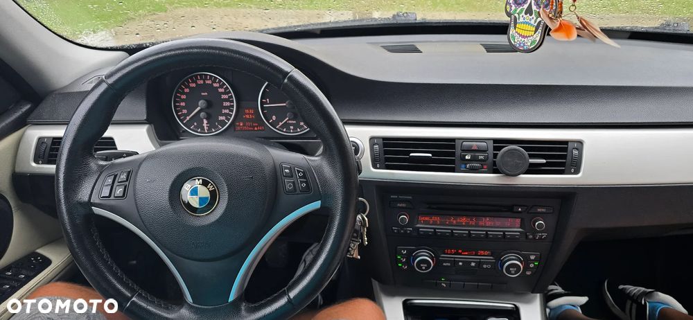 BMW Seria 3 320d - 9