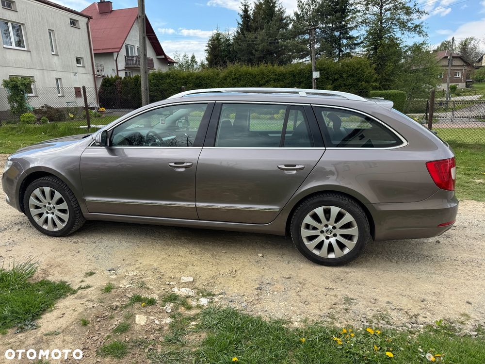 Skoda Superb 2.0 TDI Ambition DSG - 3