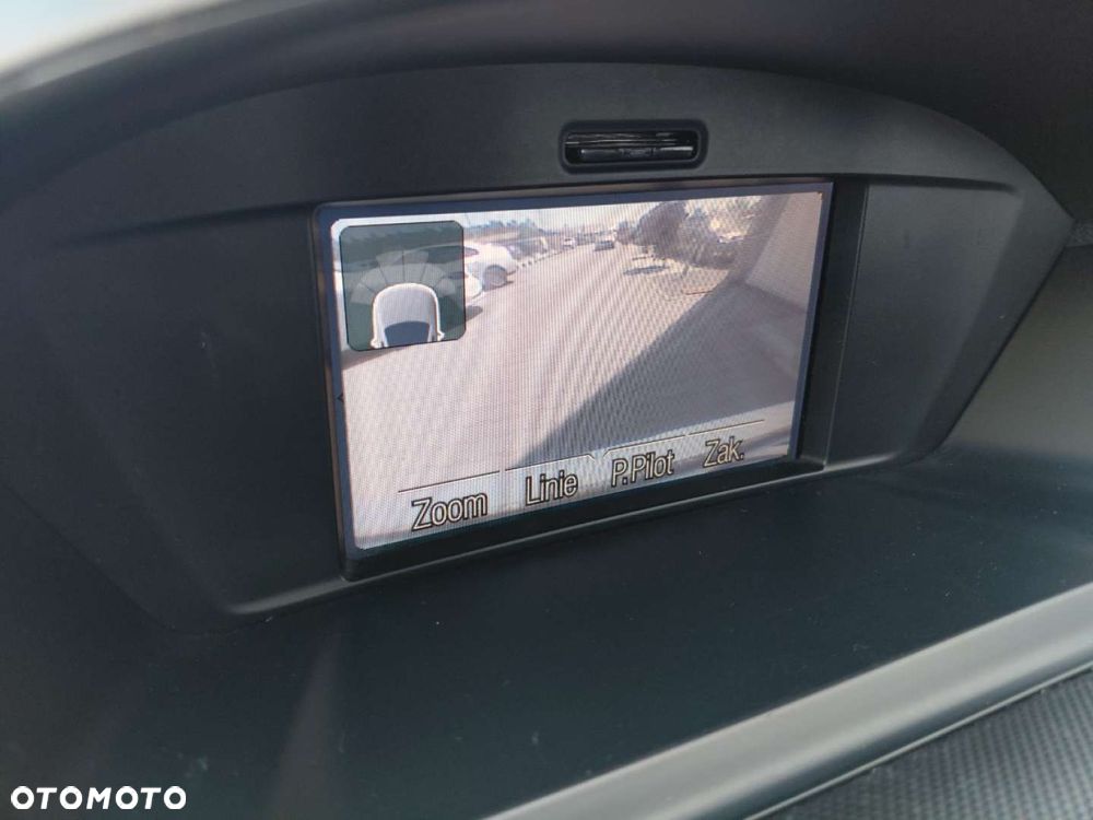 Ford Kuga - 24