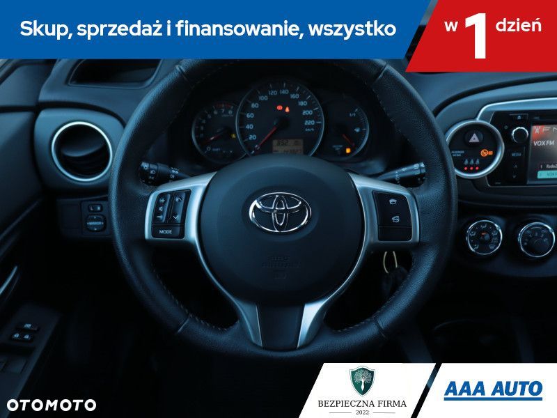 Toyota Yaris - 18