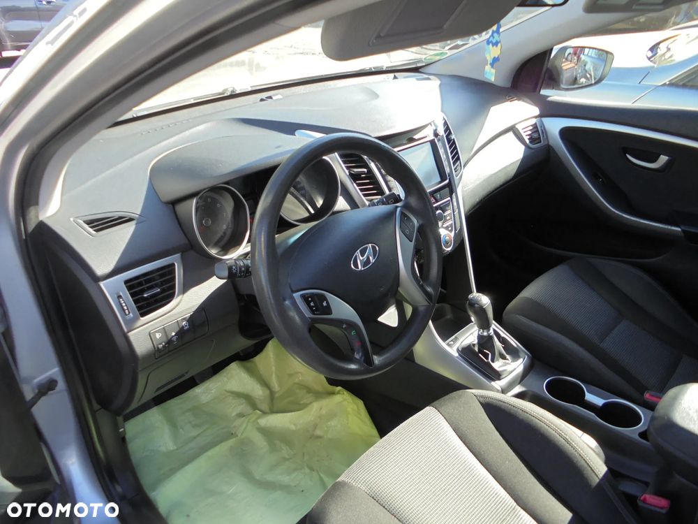 Hyundai i30 1.4 Comfort - 37