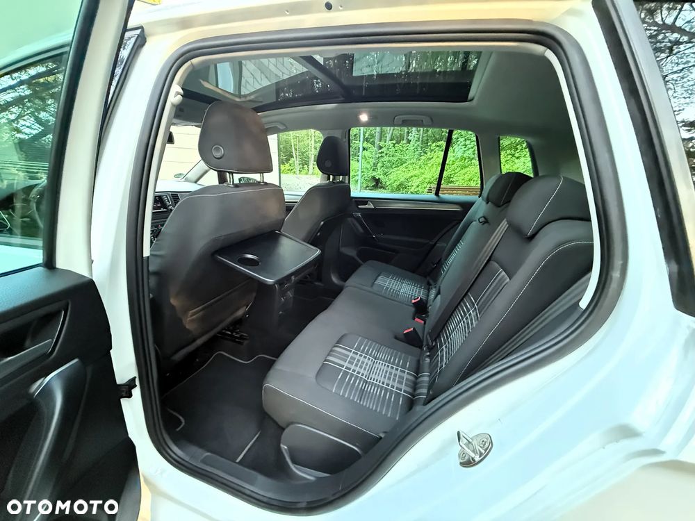 Volkswagen Golf Sportsvan - 14