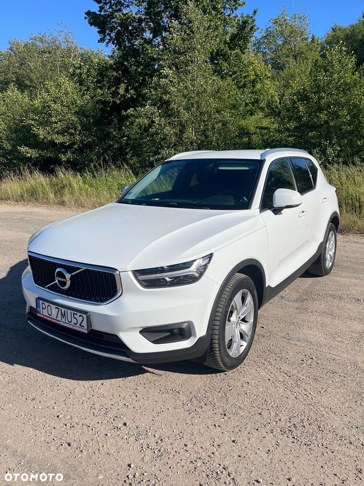 Volvo XC 40 T3 Momentum - 1