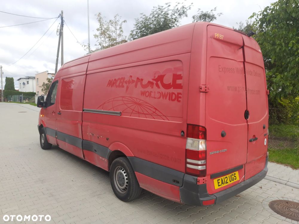 Mercedes-Benz Sprinter - 22