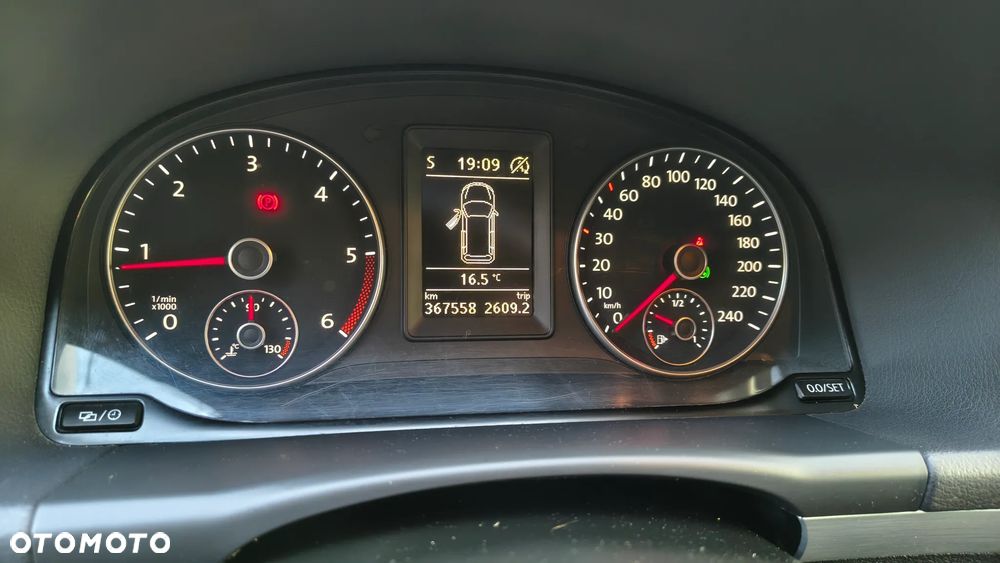 Volkswagen Touran - 7