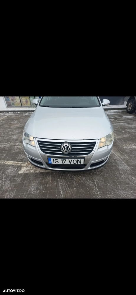 Volkswagen Passat - 1