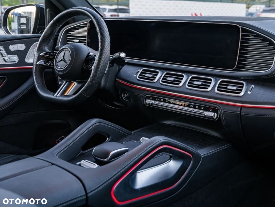 Mercedes-Benz GLE 300 d mHEV 4-Matic AMG Line - 13