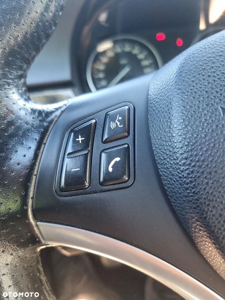 BMW Seria 3 320i - 29