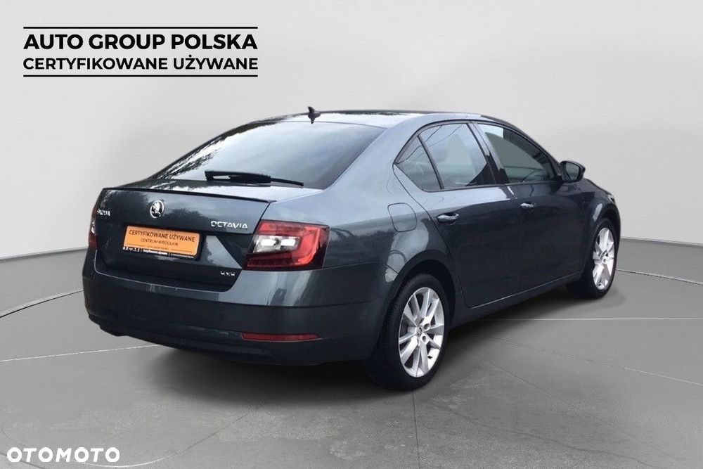 Skoda Octavia 2.0 TSI 4x4 Style DSG - 6