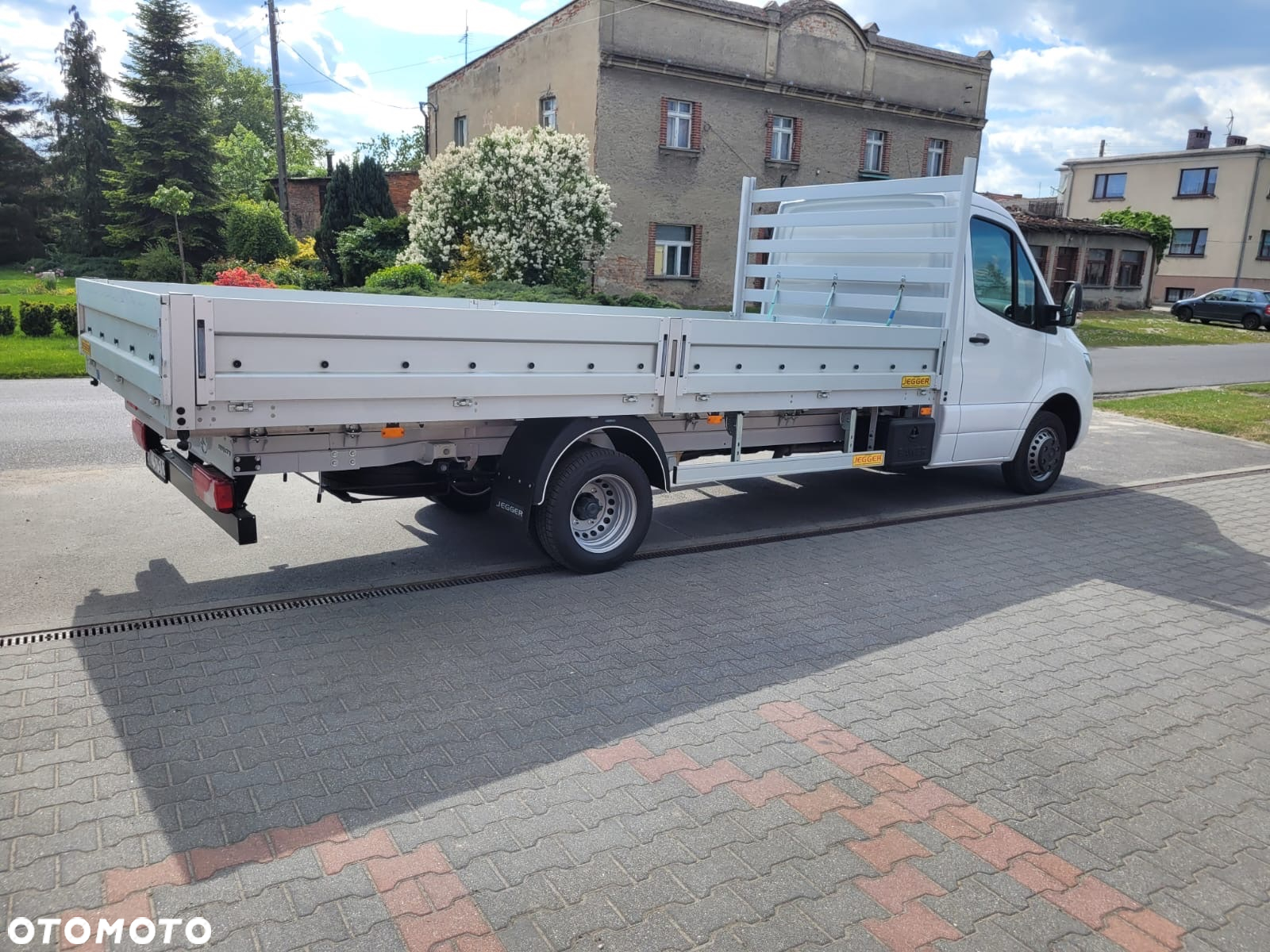 Mercedes-Benz Sprinter - 9