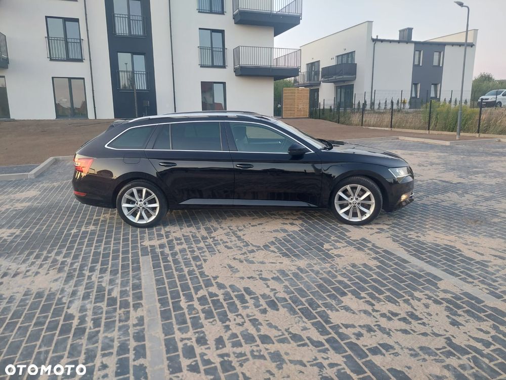 Skoda Superb 2.0 TDI Style DSG7 - 4